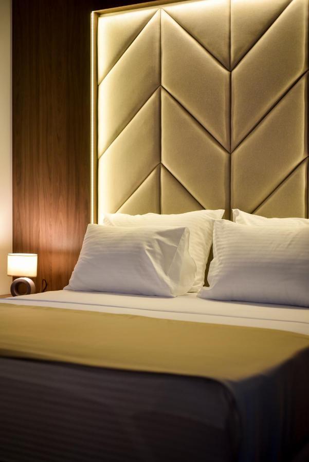 Hotel Lora Belgrade Extérieur photo