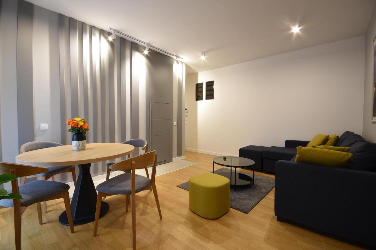 Hotel Lora Belgrade Extérieur photo