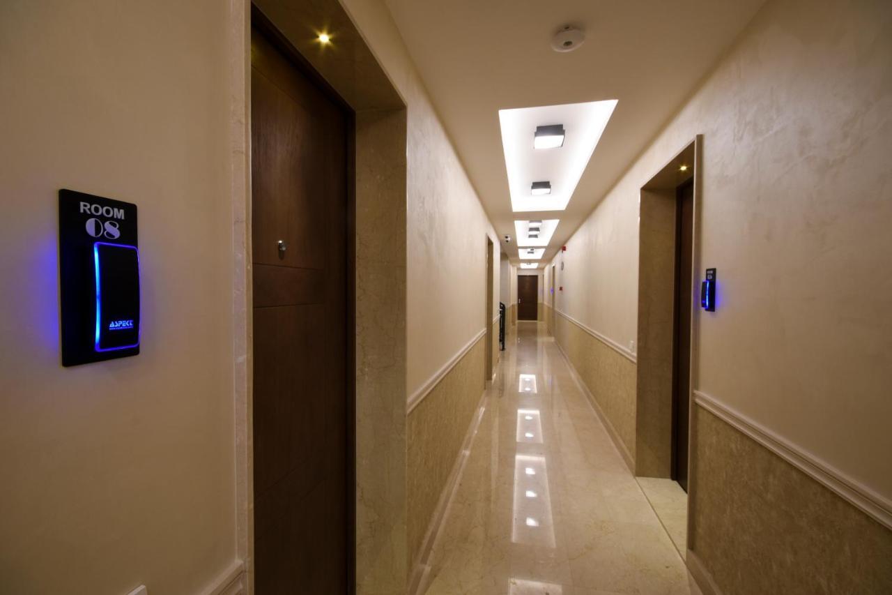 Hotel Lora Belgrade Extérieur photo
