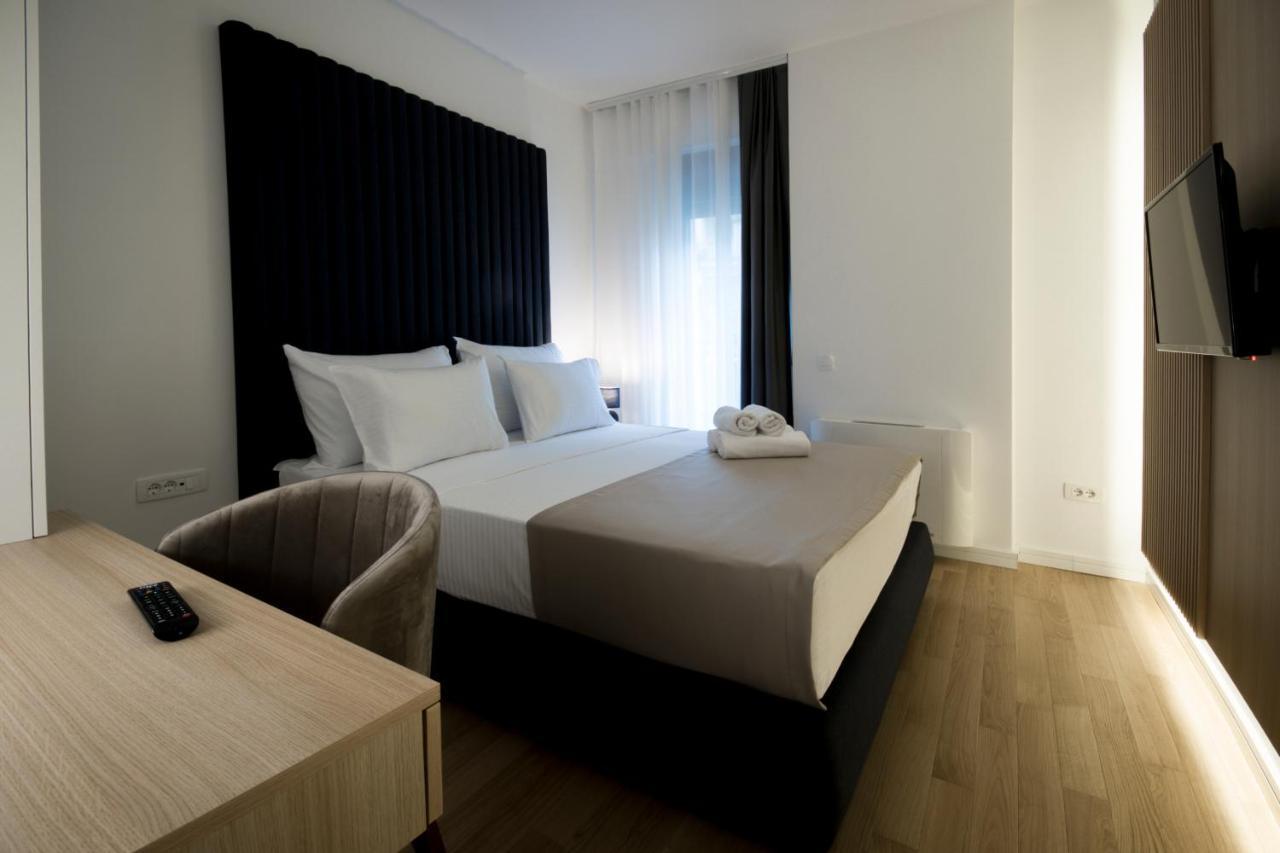 Hotel Lora Belgrade Extérieur photo