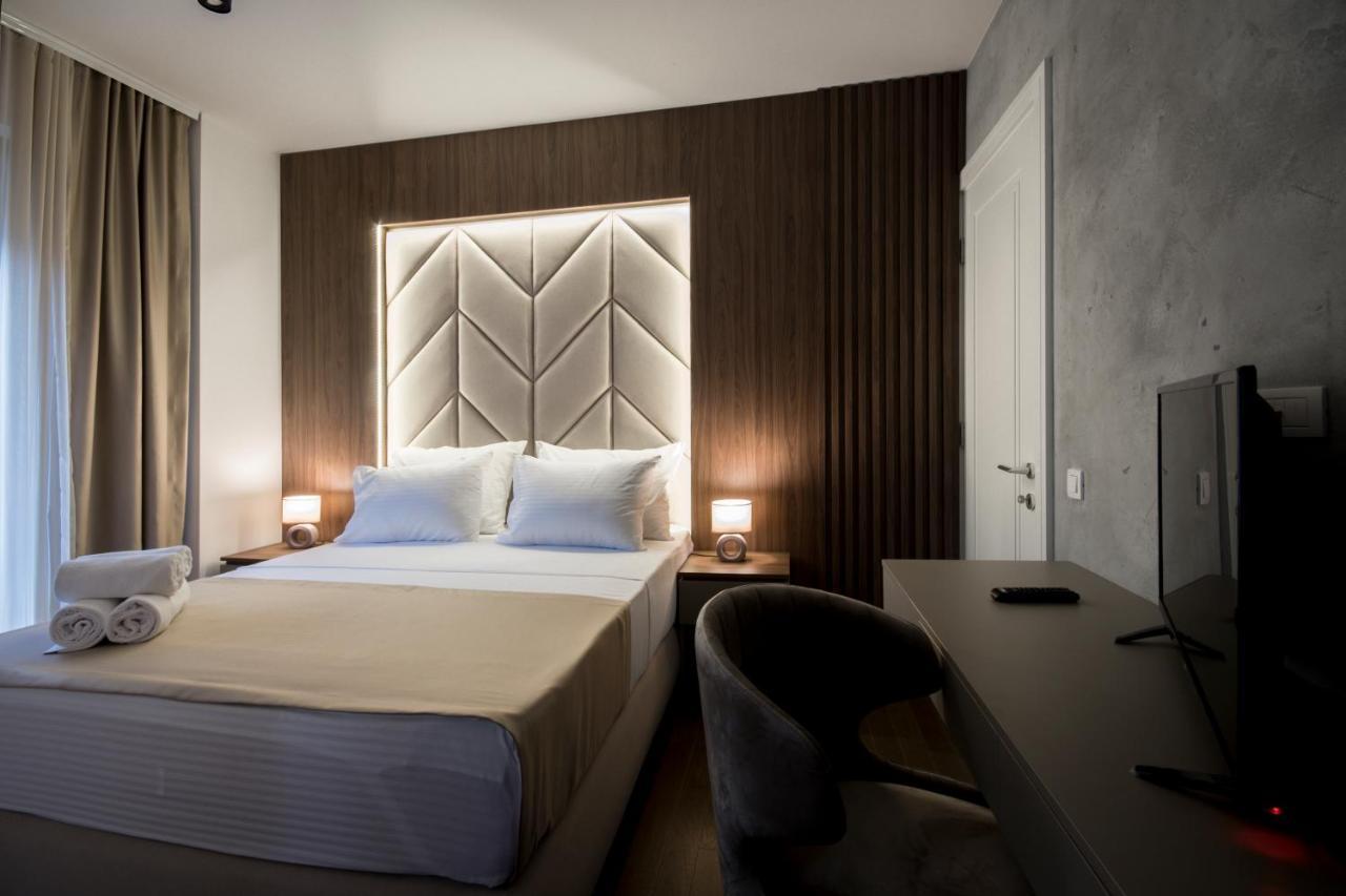 Hotel Lora Belgrade Extérieur photo