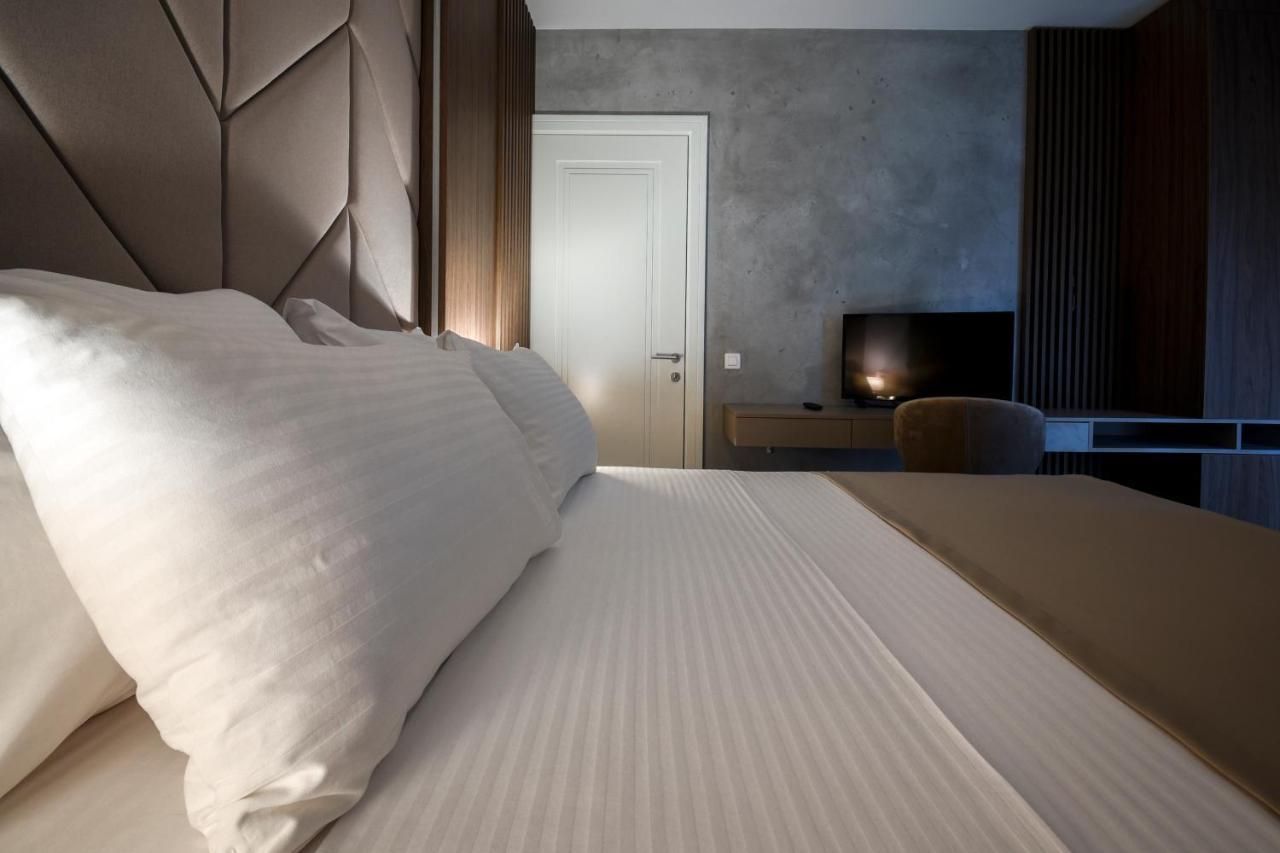 Hotel Lora Belgrade Extérieur photo