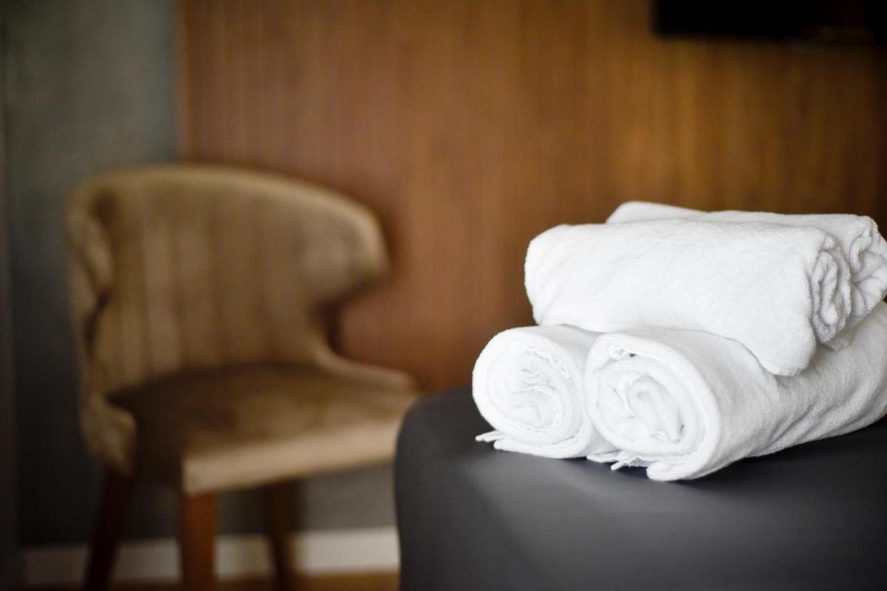 Hotel Lora Belgrade Extérieur photo